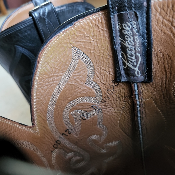 Handcrafted Lucchese Men's Black Western Boots Size8.5 - Picture 3 of 13